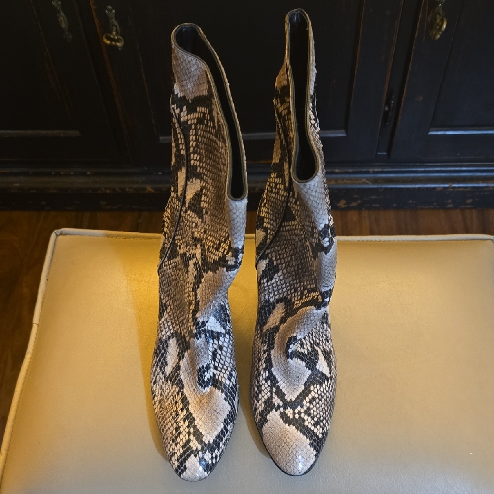 Giuseppe Zanotti Black and Gray Snakeskin Heeled Boots